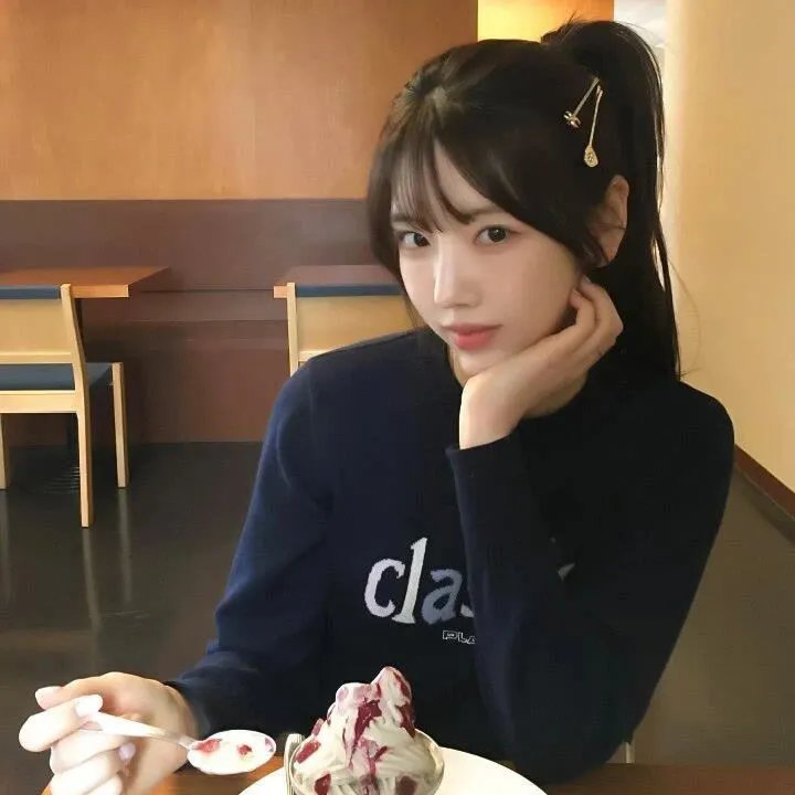 女猫